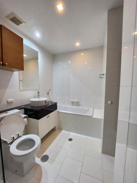 Sukhumvit City Resort, Bangkok, 51 Soi Sukhumvit 11, Khlongtoei Nua, Watthana, Bangkok, 2 Bedrooms, 69 sqm, Condo For Rent, by Boonraksa Sopak, 500508416 - DDproperty.com