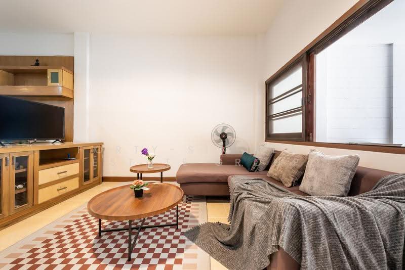 ทาวน์โฮมสามชั้น 4 นอน 3 น้ำ ให้เช่าในบางเขน, Bangkok, Anusaowari, Bang Khen, Bangkok, 4 Bedrooms, 230 sqm, Townhouse For Rent, by Forty-Six Real Estate Group, 500508443 - DDproperty.com