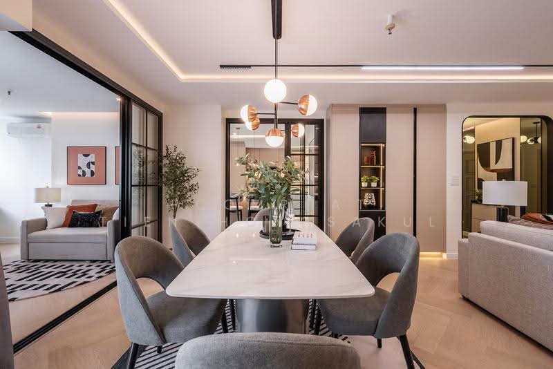 Fifty Fifth Tower, Bangkok, 84 Soi Sukhumvit 55, Sukhumvit Road, Khlong Tan Nua, Watthana, Bangkok, 4 Bedrooms, 165 sqm, Condo For Sale, by Poomphat Tienthongsakul, 500508448 - DDproperty.com