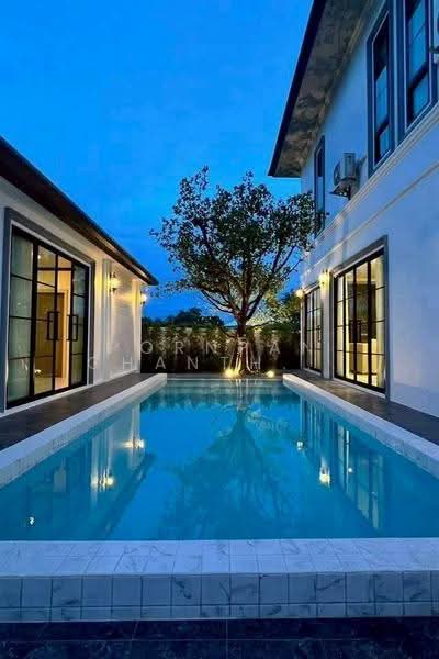 5-BR Villa, Bangkok, Thab Yao, Lat Krabang, Bangkok, 5 Bedrooms, 440 sqm, Villa For Rent, by Pornpan Chantharakasemchai, 500508490 - DDproperty.com