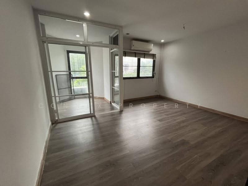 Townhouse Lat Phrao 41, Bangkok, , Chan Kasem, Chatuchak, Bangkok, 2 Bedrooms, 180 sqm, Townhouse For Rent, by Connex Property, 500508505 - DDproperty.com