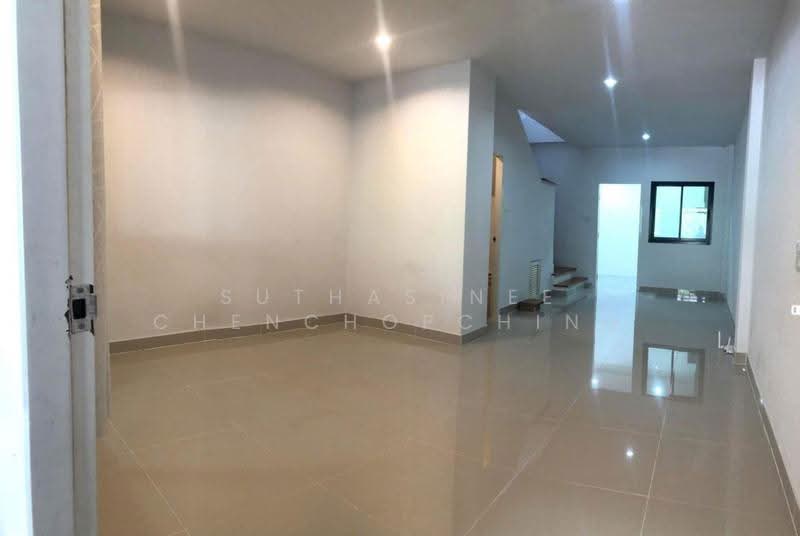 ทาวน์เฮ้าส์ 2-ห้องนอน, กรุงเทพ, ลำผักชี, หนองจอก, กรุงเทพ, 93 ตร.ม., ทาวน์เฮ้าส์ ขาย, โดย Suthasinee Chenchopching, 500508578 - DDproperty.com