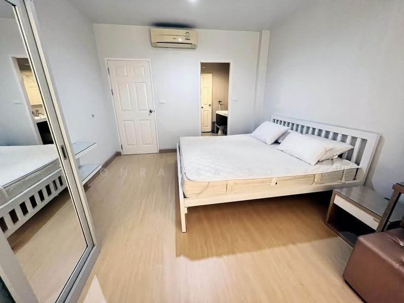 Life @ Ratchada-Huai Khwang, Bangkok, 189 Pracharatbamphen Road, Huai Khwang, Bangkok, 2 Bedrooms, 55 sqm, Condo For Rent, by Boonraksa Sopak, 500508632 - DDproperty.com