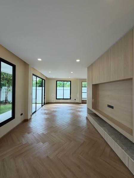 บ้านเดี่ยว รีโนเวทใหม่ ใจกลางโชคชัย 4, กรุงเทพ, , ลาดพร้าว, กรุงเทพ, 291 ตร.ม., บ้านเดี่ยว ให้เช่า, โดย Connex Property, 500508653 - DDproperty.com