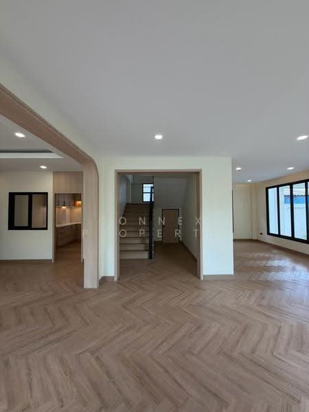 Newly renovated detached house in the heart of Chokchai 4, Bangkok, , Lat Phrao, Bangkok, 4 Bedrooms, 291 sqm, Single Detached House For Rent, by Connex Property, 500508653 - DDproperty.com