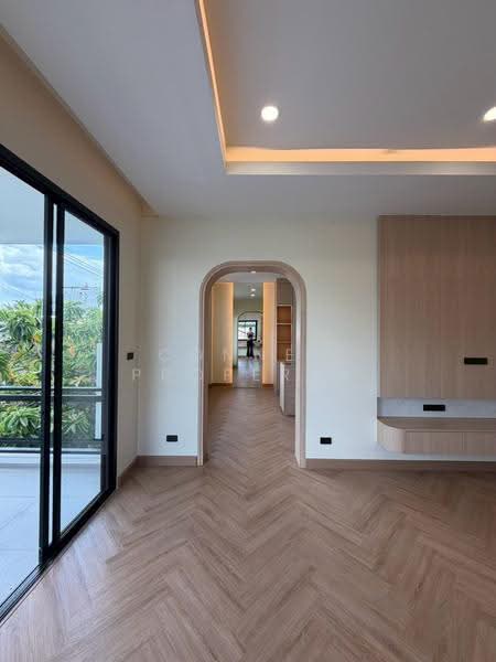 Newly renovated detached house in the heart of Chokchai 4, Bangkok, , Lat Phrao, Bangkok, 4 Bedrooms, 291 sqm, Single Detached House For Rent, by Connex Property, 500508653 - DDproperty.com