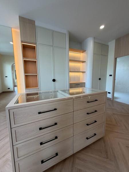 Newly renovated detached house in the heart of Chokchai 4, Bangkok, , Lat Phrao, Bangkok, 4 Bedrooms, 291 sqm, Single Detached House For Rent, by Connex Property, 500508653 - DDproperty.com
