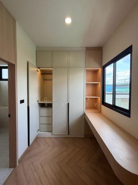 Newly renovated detached house in the heart of Chokchai 4, Bangkok, , Lat Phrao, Bangkok, 4 Bedrooms, 291 sqm, Single Detached House For Rent, by Connex Property, 500508653 - DDproperty.com