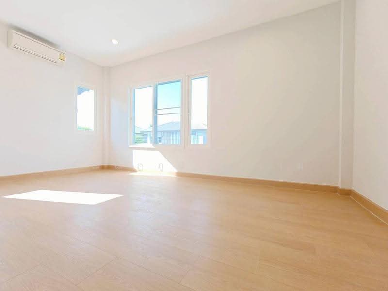 Centro Srinakarin-Bangna, Bangkok, Chaloem Phrakiat Rama 9 Road, Nong Bon, Prawet, Bangkok, 4 Bedrooms, 185 sqm, Single Detached House For Sale, by kanthapoom pornngam, 500508671 - DDproperty.com
