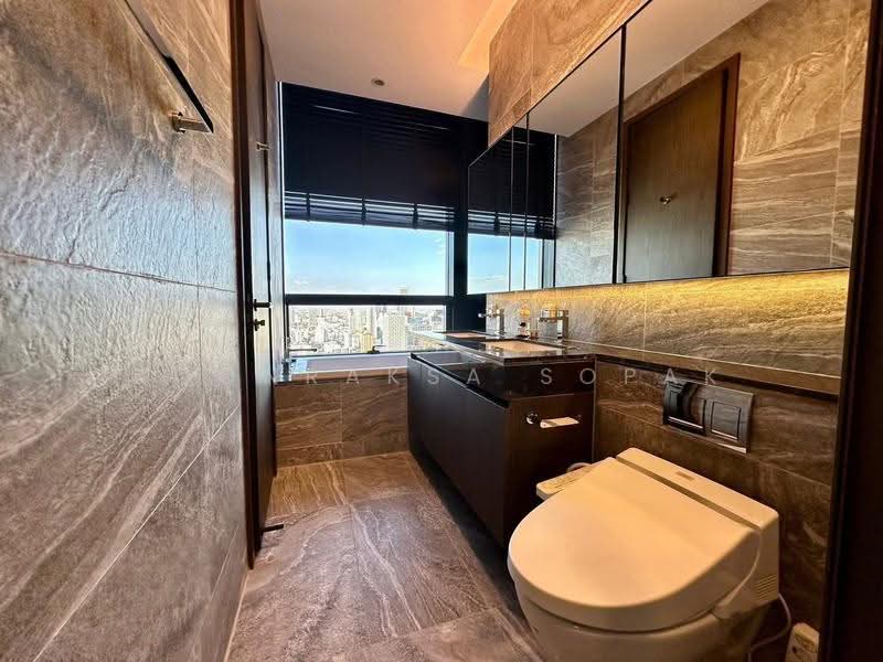 The Esse Sukhumvit 36, Bangkok, Soi Sukhumvit 36, Sukhumvit Road, Phra Kanong, Khlong Toei, Bangkok, 2 Bedrooms, 75 sqm, Condo For Rent, by Boonraksa Sopak, 500508712 - DDproperty.com