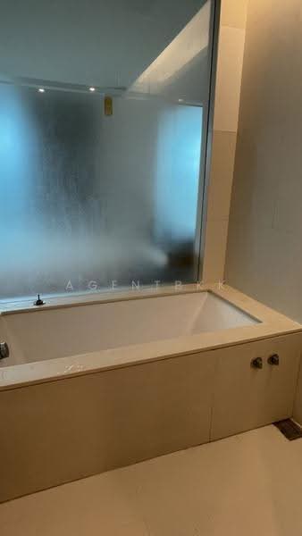 The Room Sukhumvit 21, Bangkok, Asok Montri Rd, Khlongtoei Nua, Watthana, Bangkok, 1 Bedroom, 53 sqm, Condo For Rent, by Agentbkk, 500508718 - DDproperty.com