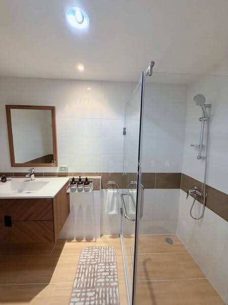 Serene Place Sukhumvit 24, Bangkok, 9 Soi Sukhumvit 24, Sukhumvit Road, Khong Tan, Khlong Toei, Bangkok, 2 Bedrooms, 80 sqm, Condo For Rent, by Boonraksa Sopak, 500508740 - DDproperty.com