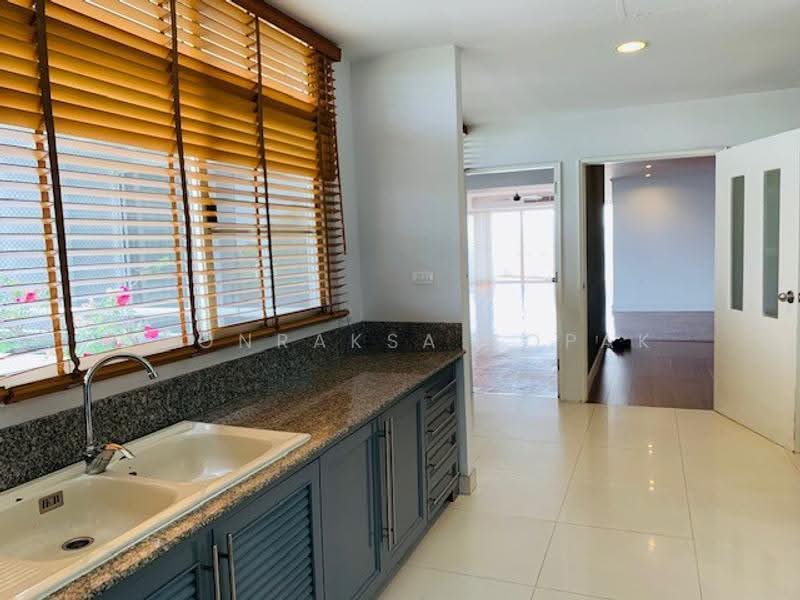 La Cascade, Bangkok, Eakamai, Khlong Tan Nua, Watthana, Bangkok, 3 Bedrooms, 300 sqm, Condo For Rent, by Boonraksa Sopak, 500508785 - DDproperty.com