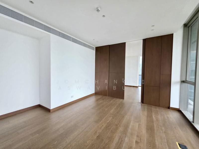 Dusit Central Park (Residences) : ดุสิต เซ็นทรัลพาร์ค, กรุงเทพ, 946 ถนนพระราม 4, สีลม, บางรัก, กรุงเทพ, 259 ตร.ม., คอนโด ขาย, โดย Jomchanok Aswavibul, 500508793 - DDproperty.com