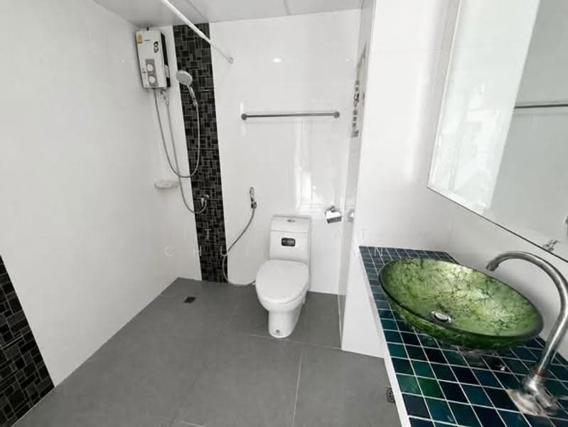 Family Town, Bangkok, 39 Inthamara 29 Alley, Lane 1, Samsen Nai, Phaya Thai, Bangkok, 1 Bedroom, 30 sqm, Condo For Sale, by Itthiwat Chulaolan, 500508815 - DDproperty.com
