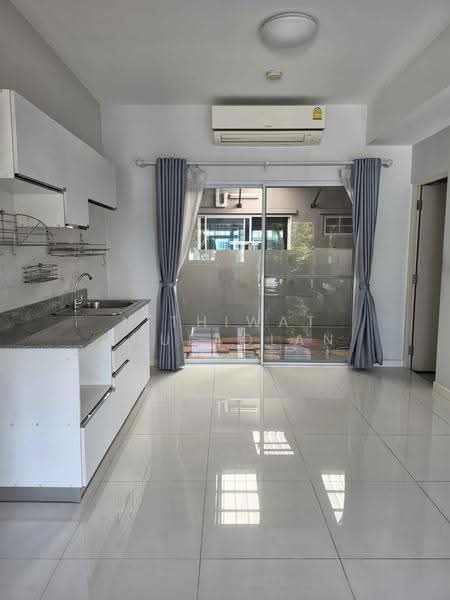 Indy Srinakarin-Romklao, Bangkok, 278 Romklao Road, Saen Sab, Min Buri, Bangkok, 2 Bedrooms, 90 sqm, Townhouse For Sale, by Itthiwat Chulaolan, 500508829 - DDproperty.com