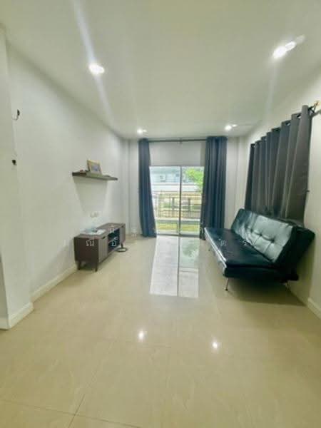 The Emerald Garden & Sport Club, Nonthaburi, Ratchaphruek Road, Bang Phlap, Pak Kret, Nonthaburi, 3 Bedrooms, 200 sqm, Single Detached House For Rent, by นัฐพงค์ มณีอัครเนตร, 500508911 - DDproperty.com