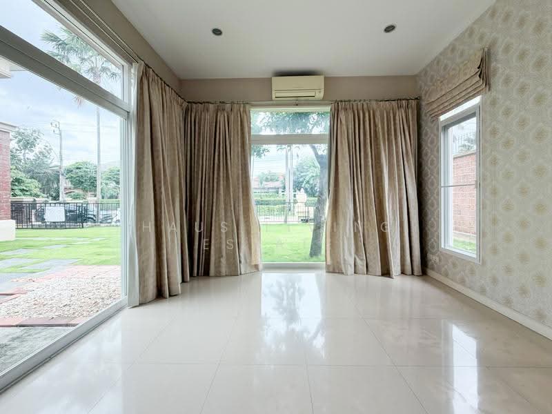 Laddarom Elegant Wongwan-Sathorn, Bangkok, 469 Kanchanapisek Road, Lak Song, Bang Khae, Bangkok, 4 Bedrooms, 383 sqm, Single Detached House For Sale, by Haus Living Estate, 500508922 - DDproperty.com