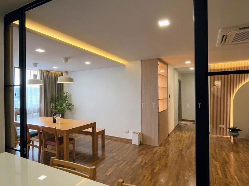 President Park Sukhumvit 24, Bangkok, 99 Sukhumvit 24 Alley, Khlongtoei Nua, Watthana, Bangkok, 3 Bedrooms, 223 sqm, Condo For Rent, by Arada Koettruat, 500508928 - DDproperty.com