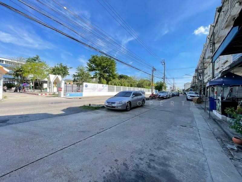 4-Storey Commercial Building, Bang Bua Thong, Nonthaburi, บางกรวย-ไทรน้อย, Bang Rak Pattana, Bang Bua Thong, Nonthaburi, , 21 sqm, Shophouse For Sale, by Connex Property, 500508984 - DDproperty.com
