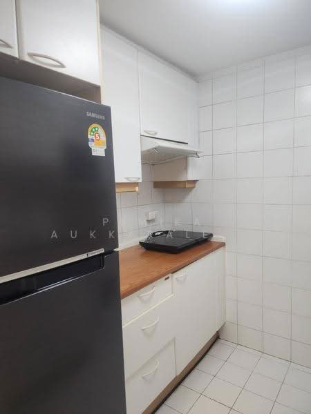 Navin Court, Bangkok, 63 Soi Ruamrudee 3, Lumphini, Pathum Wan, Bangkok, 2 Bedrooms, 69 sqm, Condo For Sale, by Pemika Aukkaraleekul, 500509039 - DDproperty.com