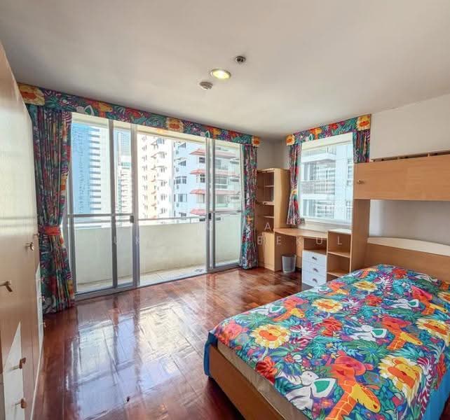 Asoke Place, Bangkok, Asok Montri Rd, Khlongtoei Nua, Watthana, Bangkok, 2 Bedrooms, 81 sqm, Condo For Sale, by Pemika Aukkaraleekul, 500509069 - DDproperty.com