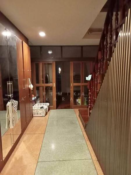 3-BR Townhouse, Bangkok, Bang Lam Phu Lang, Khlong San, Bangkok, 3 Bedrooms, 204 sqm, Townhouse For Sale, by Pemika Aukkaraleekul, 500509071 - DDproperty.com