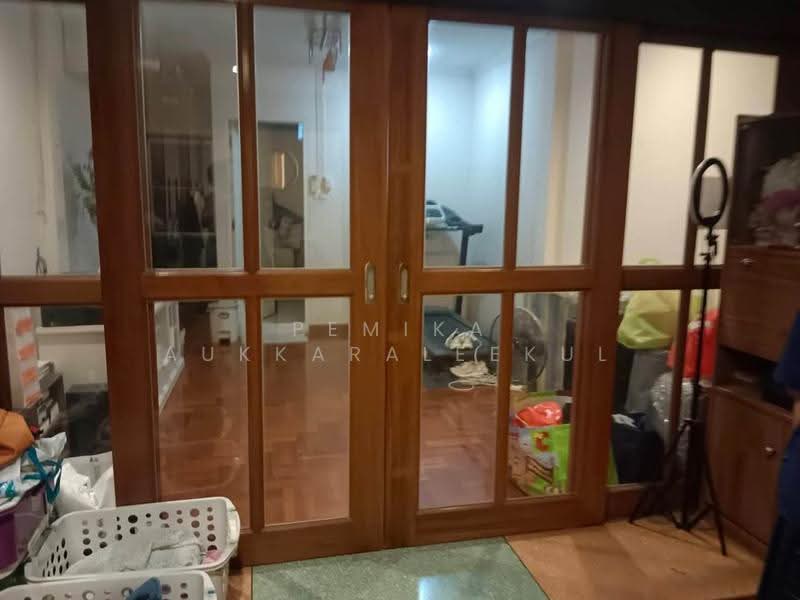 ทาวน์เฮ้าส์ 3-ห้องนอน, กรุงเทพ, บางลำภูล่าง, คลองสาน, กรุงเทพ, 204 ตร.ม., ทาวน์เฮ้าส์ ขาย, โดย Pemika Aukkaraleekul, 500509071 - DDproperty.com