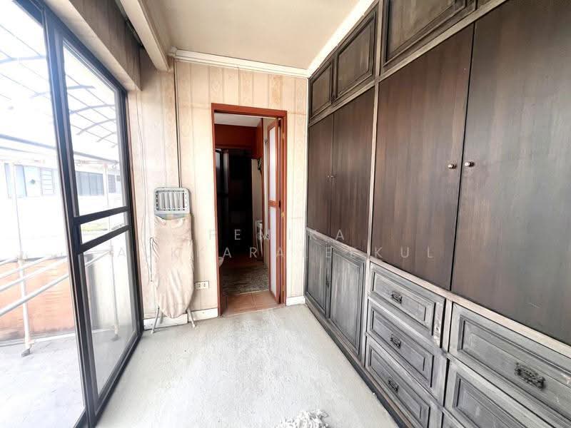 Yada Residential, Bangkok, 16 Phrom Sak Alley, Khlong Tan Nua, Watthana, Bangkok, 3 Bedrooms, 151 sqm, Condo For Sale, by Pemika Aukkaraleekul, 500509077 - DDproperty.com