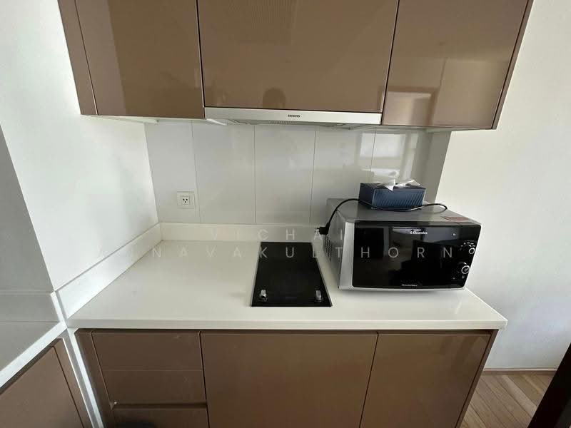 Siri At Sukhumvit, Bangkok, 902 Sukhumvit Road, Phra Kanong, Khlong Toei, Bangkok, 1 Bedroom, 52 sqm, Condo For Rent, by Vichai Annavakulthorn, 500509114 - DDproperty.com