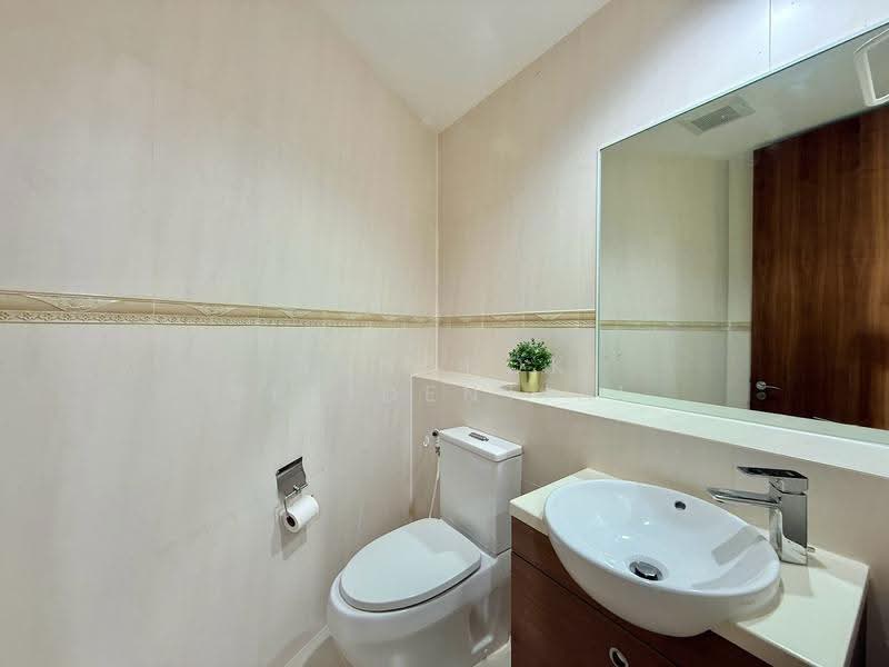 The Lakes, Bangkok, 123 Ratchadaphisek Road, Khlong Toei, Bangkok, 3 Bedrooms, 176 sqm, Condo For Rent, by Bangkok Residential, 500509146 - DDproperty.com