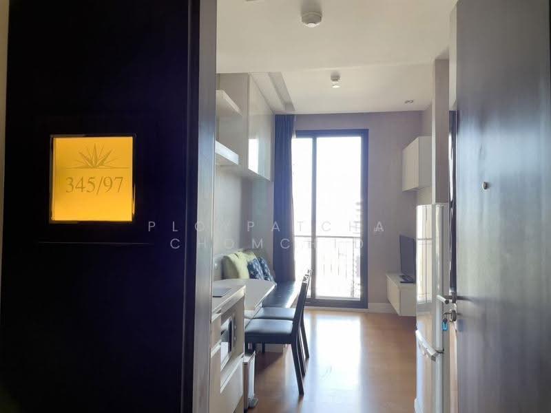 Equinox Phahol Vibha, Bangkok, 345 Paholyothin Road, Jom Phon, Chatuchak, Bangkok, 1 Bedroom, 31 sqm, Condo For Rent, by Ploypatcha Chomchid, 500509161 - DDproperty.com