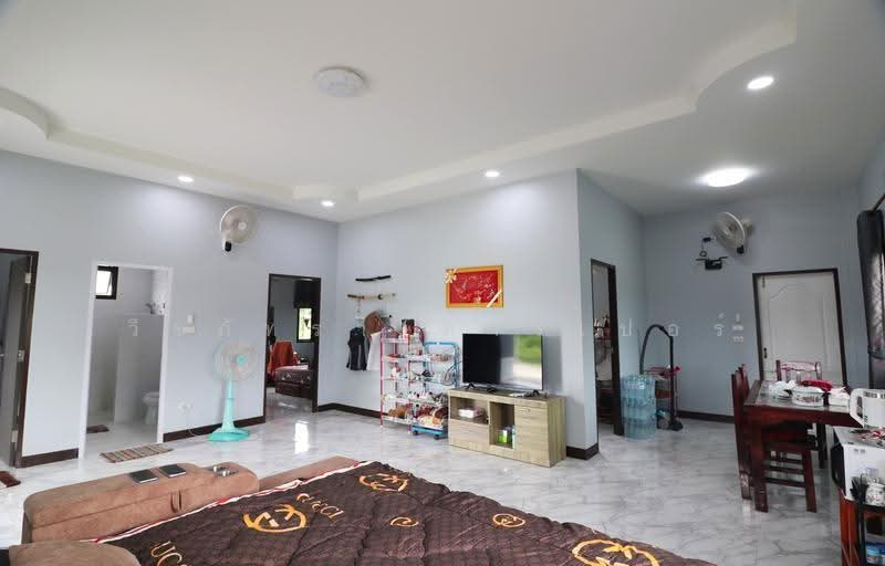 2025 2-Bed House for Nong Wau So, Sale Udon Thani | 1 Rai, Udon Thani, Up Mung, Nong Wua So, Udon Thani, 2 Bedrooms, 100 sqm, Single Detached House For Sale, by วีรภัทรา ดาร์เปอร์, 500509176 - DDproperty.com