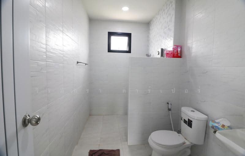 2025 2-Bed House for Nong Wau So, Sale Udon Thani | 1 Rai, Udon Thani, Up Mung, Nong Wua So, Udon Thani, 2 Bedrooms, 100 sqm, Single Detached House For Sale, by วีรภัทรา ดาร์เปอร์, 500509176 - DDproperty.com