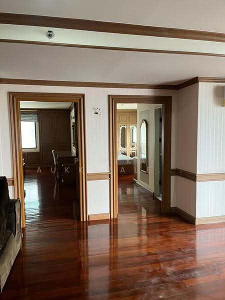 Las Colinas, Bangkok, Sukhumvit 21 Road, Khlongtoei Nua, Watthana, Bangkok, 2 Bedrooms, 140 sqm, Condo For Sale, by Pemika Aukkaraleekul, 500509181 - DDproperty.com