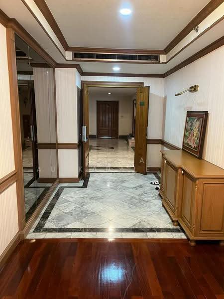 Las Colinas, Bangkok, Sukhumvit 21 Road, Khlongtoei Nua, Watthana, Bangkok, 2 Bedrooms, 140 sqm, Condo For Sale, by Pemika Aukkaraleekul, 500509181 - DDproperty.com