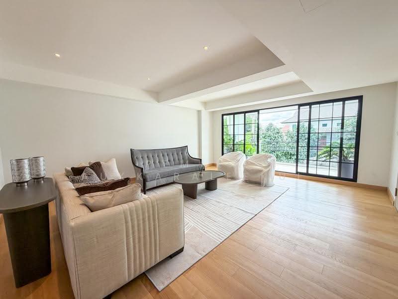 5-BR House, Bangkok, Khlong Tan Nua, Watthana, Bangkok, 5 Bedrooms, 550 sqm, Single Detached House For Sale, by Pemika Aukkaraleekul, 500509218 - DDproperty.com