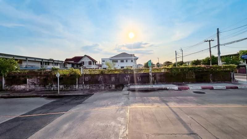 ที่ดินเปล่าแปลงมุม ประชานิเวศน์ 2 (ท่าทราย - นนทบุรี), นนทบุรี, สามัคคี 58, ท่าทราย, เมืองนนทบุรี, นนทบุรี, 1,108 ตร.ม., ที่ดิน ขาย, โดย อภัสนันท์ ภัคนราธนเศรษฐ์, 500509226 - DDproperty.com