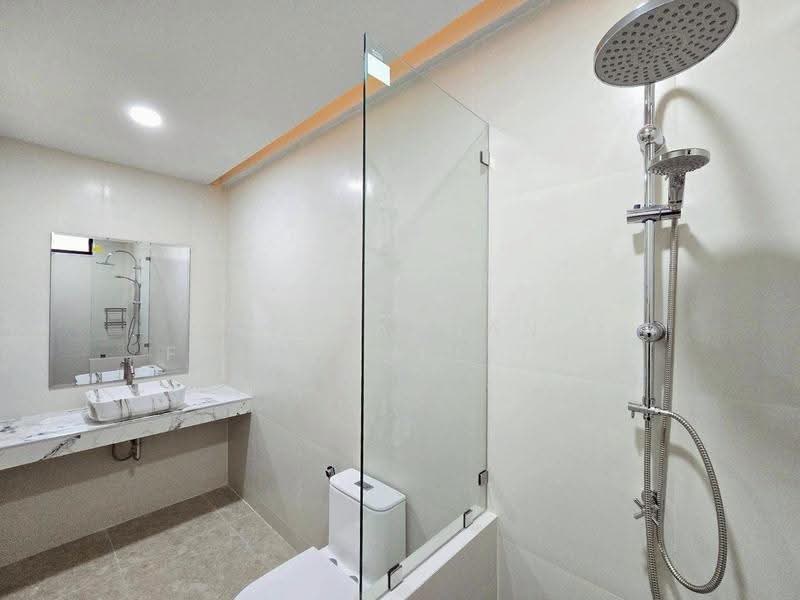 บ้านพร้อมอยู่ ใกล้เทศบาลเพียง 500 ม. ฟรีโอน, Krabi, Ao Nang, Muang Krabi, Krabi, 2 Bedrooms, 88 sqm, Townhouse For Sale, by JEERAPHAN FAIPONDEELERD, 500509239 - DDproperty.com