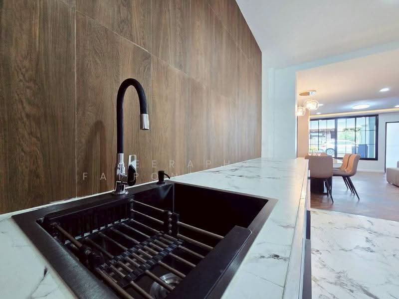 บ้านพร้อมอยู่ ใกล้เทศบาลเพียง 500 ม. ฟรีโอน, Krabi, Ao Nang, Muang Krabi, Krabi, 2 Bedrooms, 88 sqm, Townhouse For Sale, by JEERAPHAN FAIPONDEELERD, 500509239 - DDproperty.com