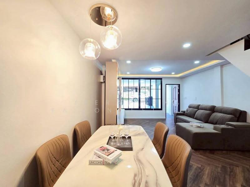 บ้านพร้อมอยู่ ใกล้เทศบาลเพียง 500 ม. ฟรีโอน, Krabi, Ao Nang, Muang Krabi, Krabi, 2 Bedrooms, 88 sqm, Townhouse For Sale, by JEERAPHAN FAIPONDEELERD, 500509239 - DDproperty.com