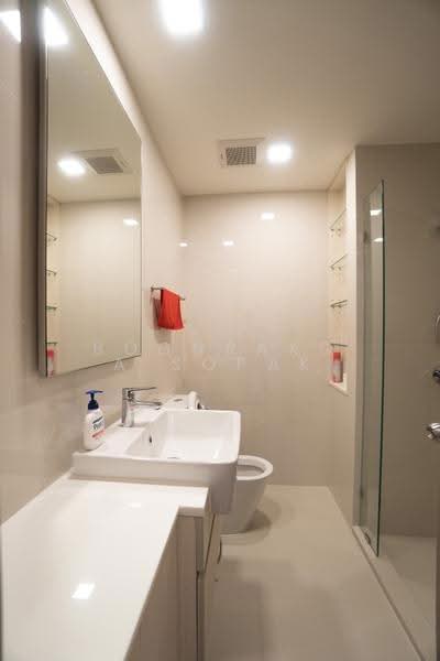 Centric Ratchayothin, Bangkok, 1656 Phahonyothin Rd, Lat Yao, Chatuchak, Bangkok, 2 Bedrooms, 40 sqm, Condo For Rent, by Boonraksa Sopak, 500509267 - DDproperty.com