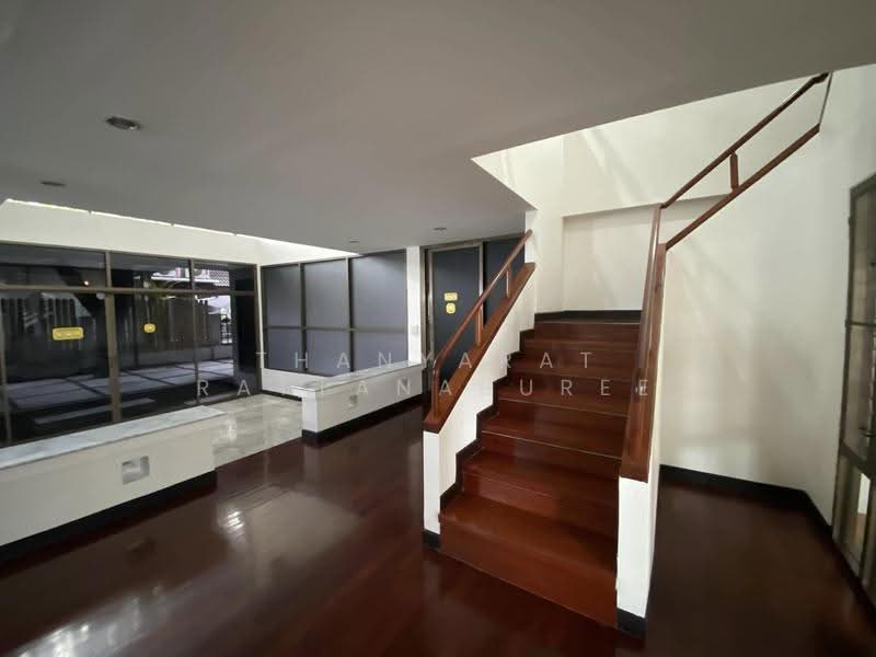 Single House for Rent in Liab Duan Ekkamai-Ram Inthra, Suitable for Office Use, Bangkok, Wang Thonglang, Bangkok, , 390 sqm, Office Space For Rent, by Thanyarat Rattanaburee, 500509268 - DDproperty.com