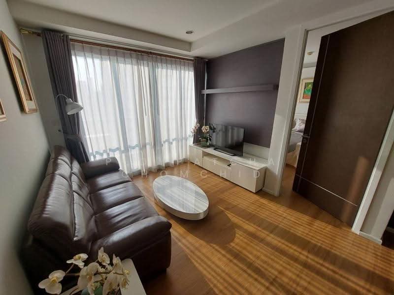 15 Sukhumvit Residences, Bangkok, Soi Sukhumvit 15, Khlongtoei Nua, Watthana, Bangkok, 1 Bedroom, 50 sqm, Condo For Rent, by Ploypatcha Chomchid, 500509275 - DDproperty.com