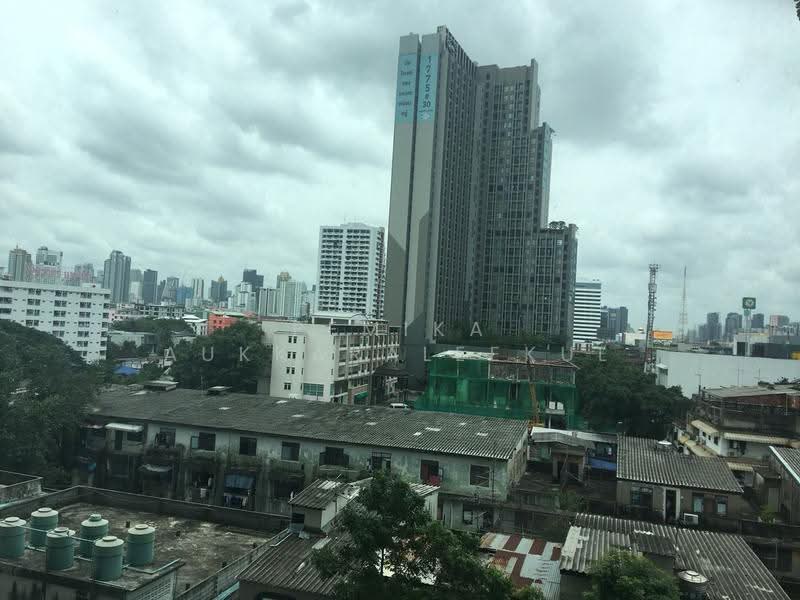 Thru Thonglor, Bangkok, Petchaburi Road, Bang Kapi, Huai Khwang, Bangkok, 2 Bedrooms, 56 sqm, Condo For Sale, by Pemika Aukkaraleekul, 500509291 - DDproperty.com