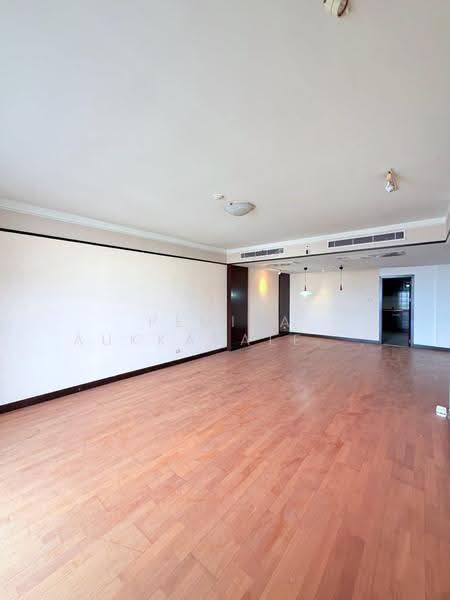 All Seasons Mansion, Bangkok, Soi Ruamrudee, Wireless Road, Lumphini, Pathum Wan, Bangkok, 2 Bedrooms, 137 sqm, Condo For Sale, by Pemika Aukkaraleekul, 500509335 - DDproperty.com