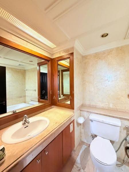All Seasons Mansion, Bangkok, Soi Ruamrudee, Wireless Road, Lumphini, Pathum Wan, Bangkok, 2 Bedrooms, 137 sqm, Condo For Sale, by Pemika Aukkaraleekul, 500509335 - DDproperty.com