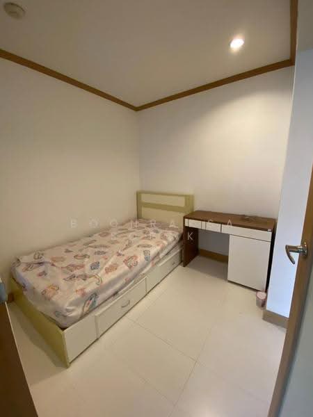 Baan Suanpetch, Bangkok, 18 Soi Sukhumvit 39, Khlong Tan Nua, Watthana, Bangkok, 3 Bedrooms, 129 sqm, Condo For Rent, by Boonraksa Sopak, 500509336 - DDproperty.com