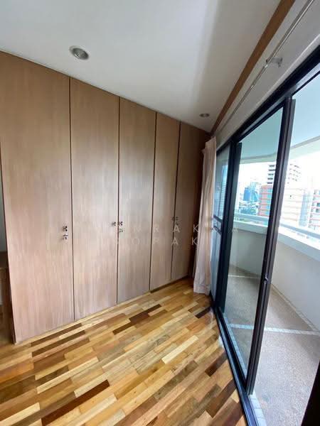 Baan Suanpetch, Bangkok, 18 Soi Sukhumvit 39, Khlong Tan Nua, Watthana, Bangkok, 3 Bedrooms, 129 sqm, Condo For Rent, by Boonraksa Sopak, 500509336 - DDproperty.com
