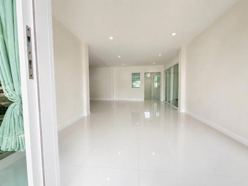 Maneeya 3, Nonthaburi, Sai Ma, Muang Nonthaburi, Nonthaburi, 4 Bedrooms, 250 sqm, Single Detached House For Sale, by คุณ ณิชาภา, 500509345 - DDproperty.com